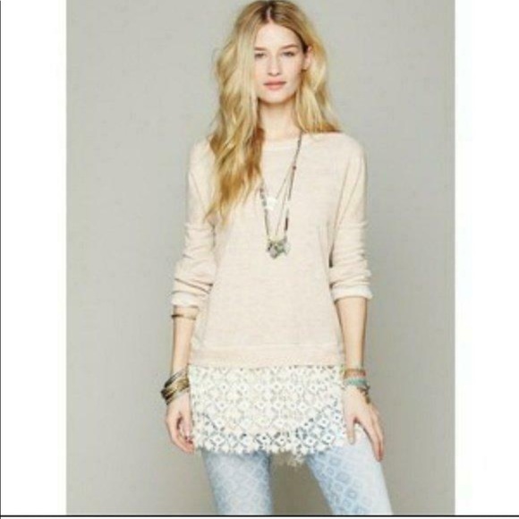 Free People Beach Tunic Pullover Sweater w Crochet Lace Hem size Medium / Large - Picture 8 of 10